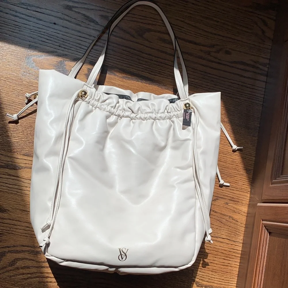 Victoria’s‎ Secret Drawstring Tote Bag